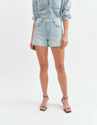 Sedona Mid Rise Short in Swoon