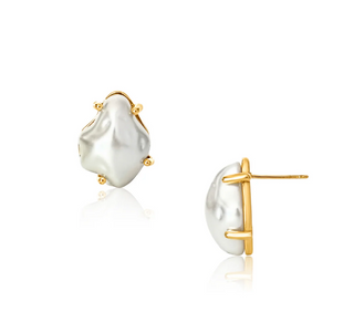 Willa Oversized Baroque Pearl Earrings