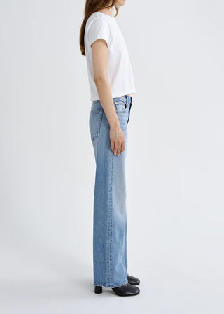 Harper Straight Jean in Outlook