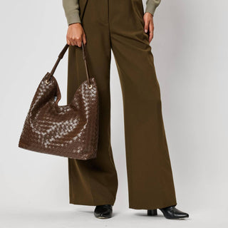 Ezia Hobo