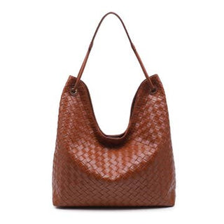 Ezia Hobo