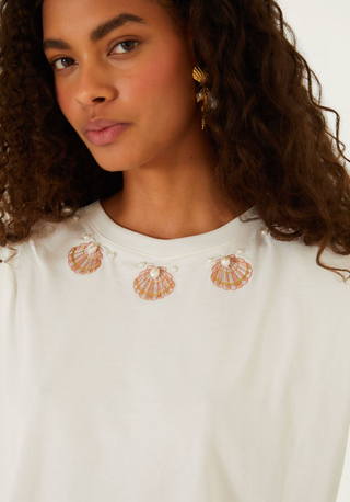 Off-White Seashell Embroidery Padded Shoulders T-Shirt